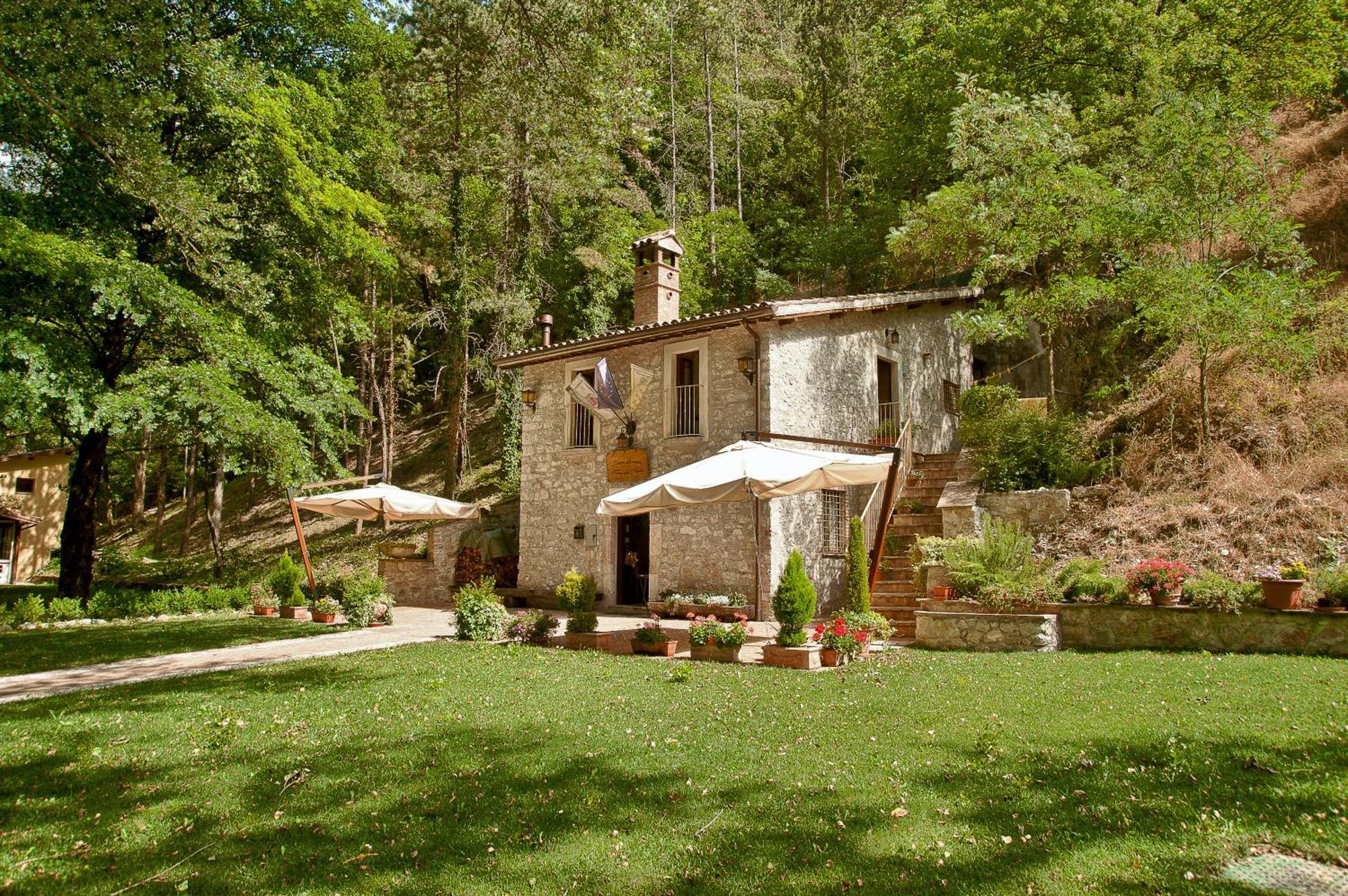 Torre Del Nera Albergo Diffuso & Spa Scheggino Extérieur photo